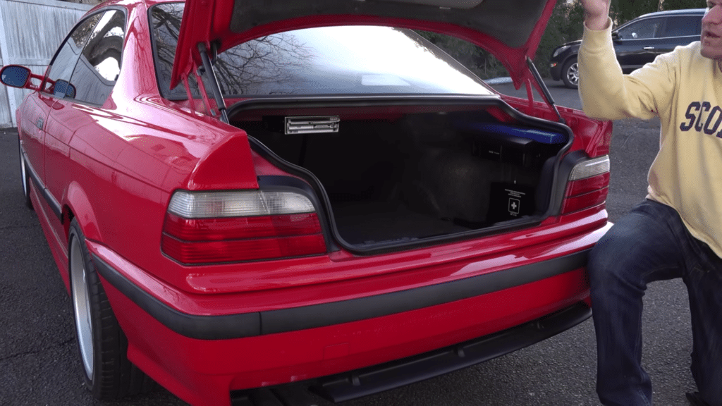 Prtljažnik automobila BMW E36