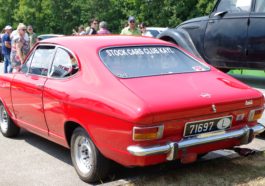 Crveni Opel Kadett B Coupe iz 1971. godine