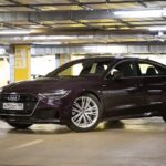 Crni Audi A7 u moskovskoj garaži