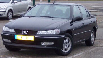 Plavi Peugeot 406 vl