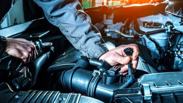 Kako prepoznati kvar na automobilu? Donosimo 7 znakova