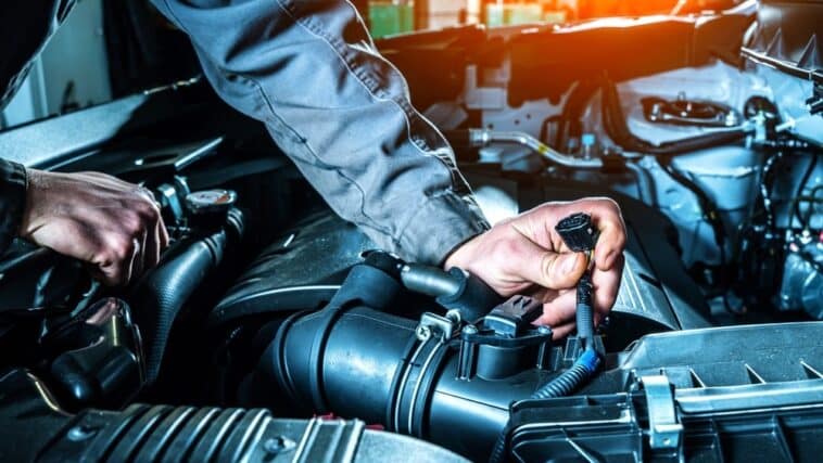 Kako prepoznati kvar na automobilu? Donosimo 7 znakova