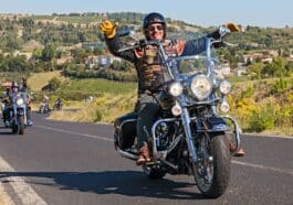 Kako sigurno voziti motor? Donosimo 9 savjeta za cestu