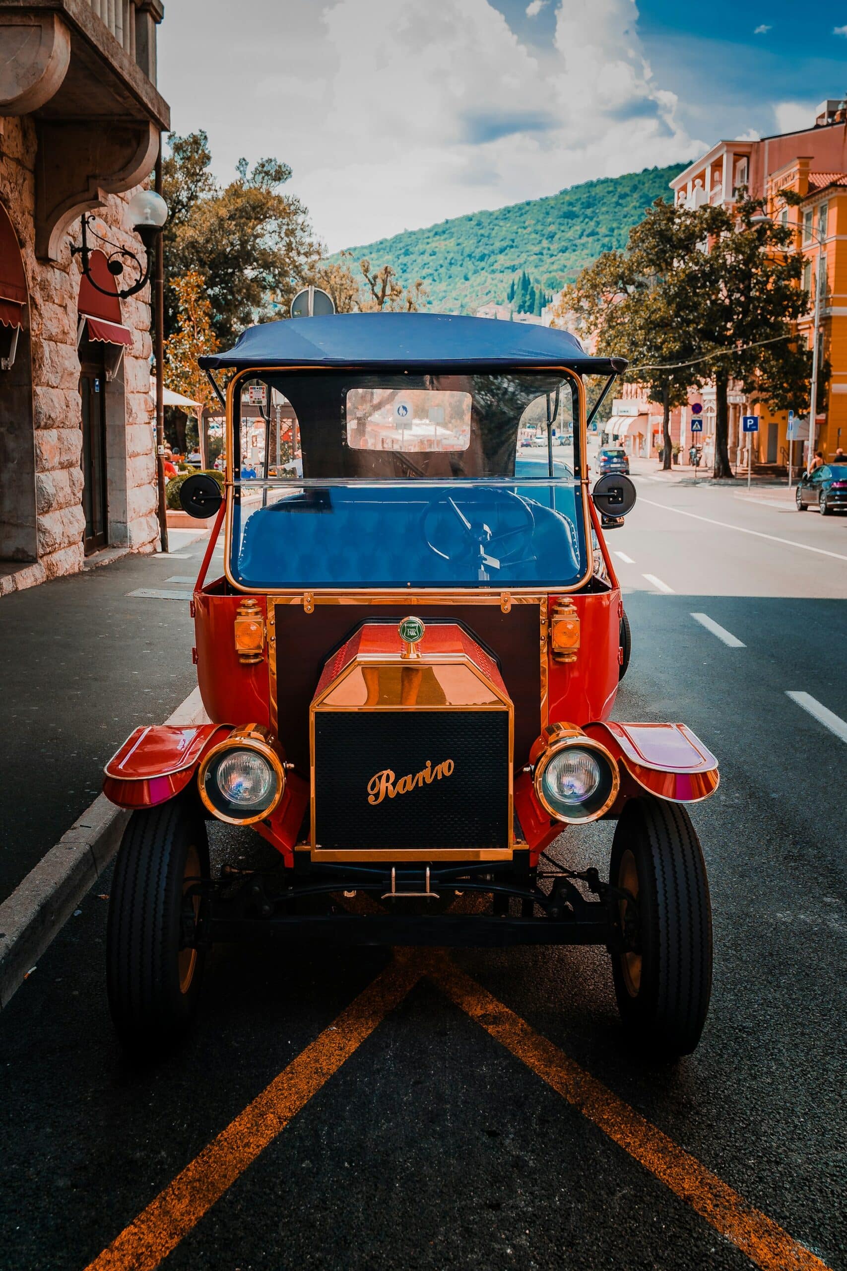 kako su izgledali prvi automobili
