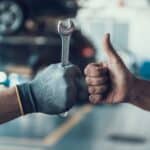 Auto dizalica: Kako sigurno podići vozilo kod kuće